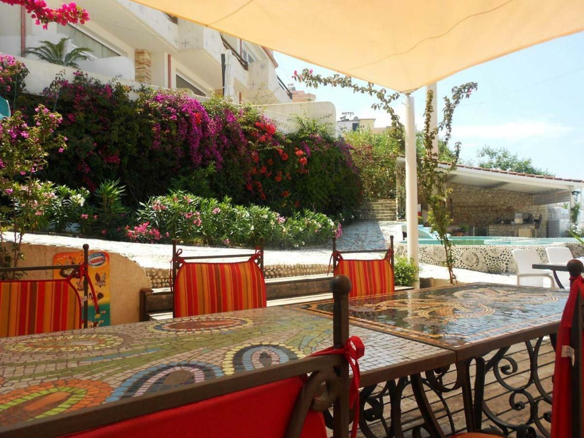 Bougainville Bay Resort - Villa 11 Saranda Extérieur photo